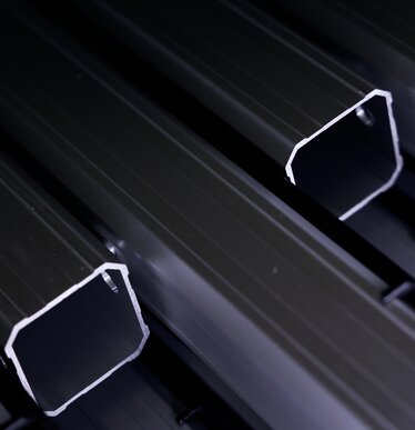 Produzione della struttura in alluminio.