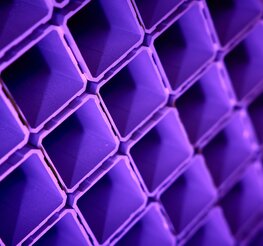 Aluminiumprofile im Querschnitt für Ecotent® Faltpavillons.