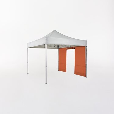 Gazebo pieghevole grigio chiaro 3x3 m con parete laterale arancione con porta.